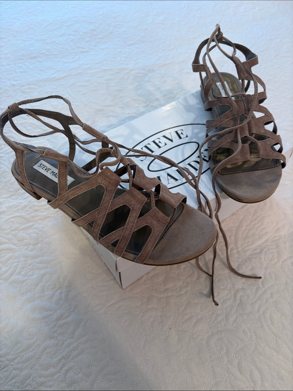 Steve Madden Taupe Brown Suede Lace-Up Gladiator Flat Sandals